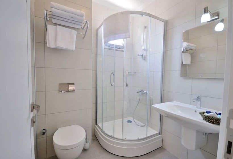 مبيت وإفطار Datca Beyaz Ev