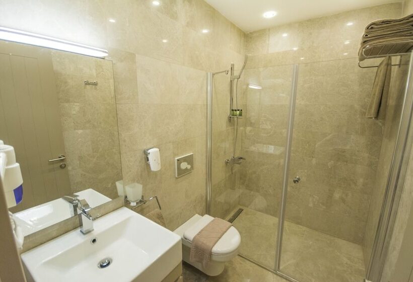 تختخواب و صبحانه Eng Group Hotels