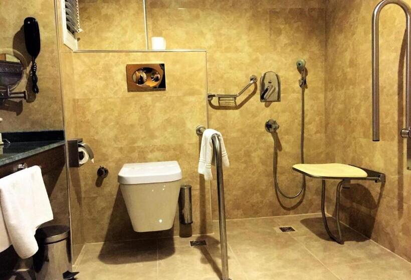 تختخواب و صبحانه Neba Royal