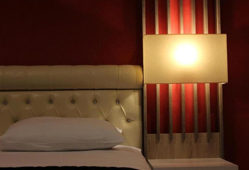 تختخواب و صبحانه Neba Royal