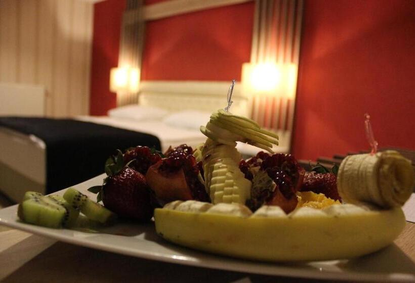 تختخواب و صبحانه Neba Royal