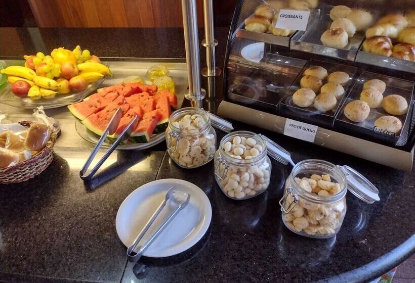 Cep Lago Hotel Ecológico