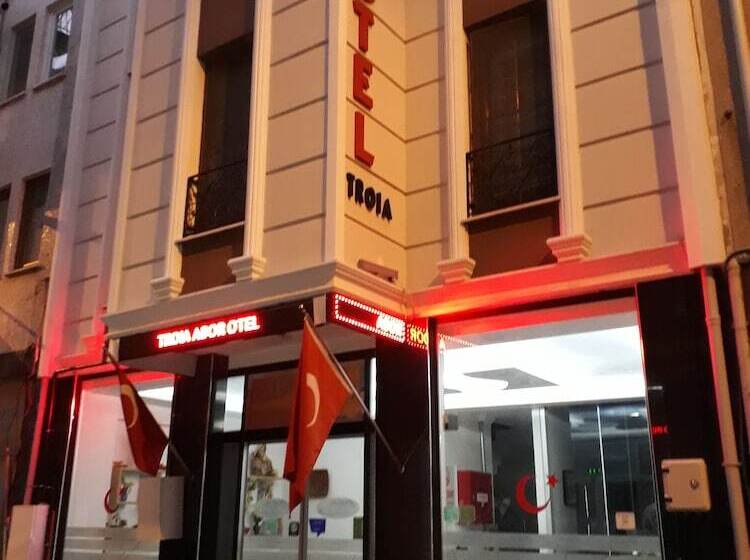فندق Ador Troia