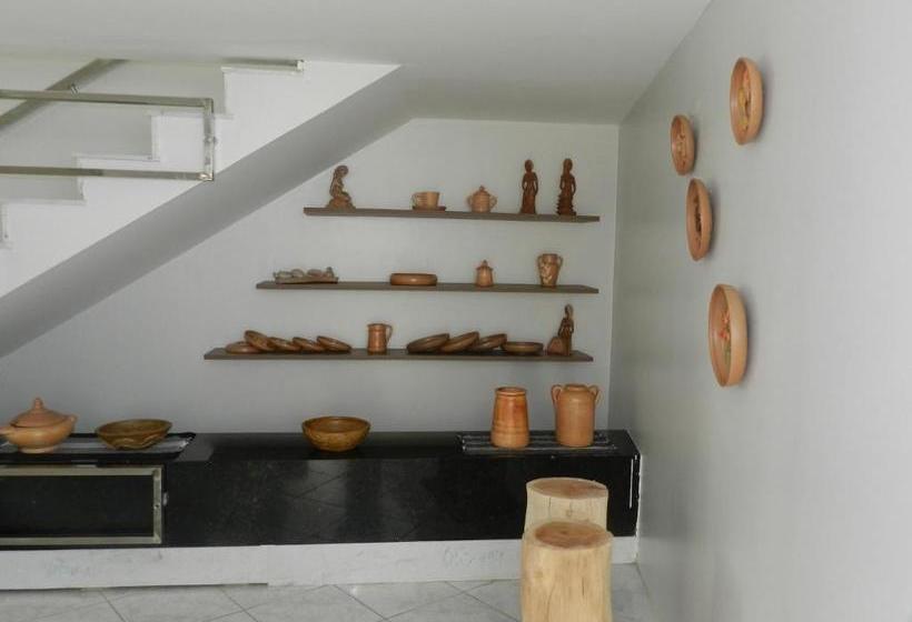 בית מלון כפרי Akropolis Mar