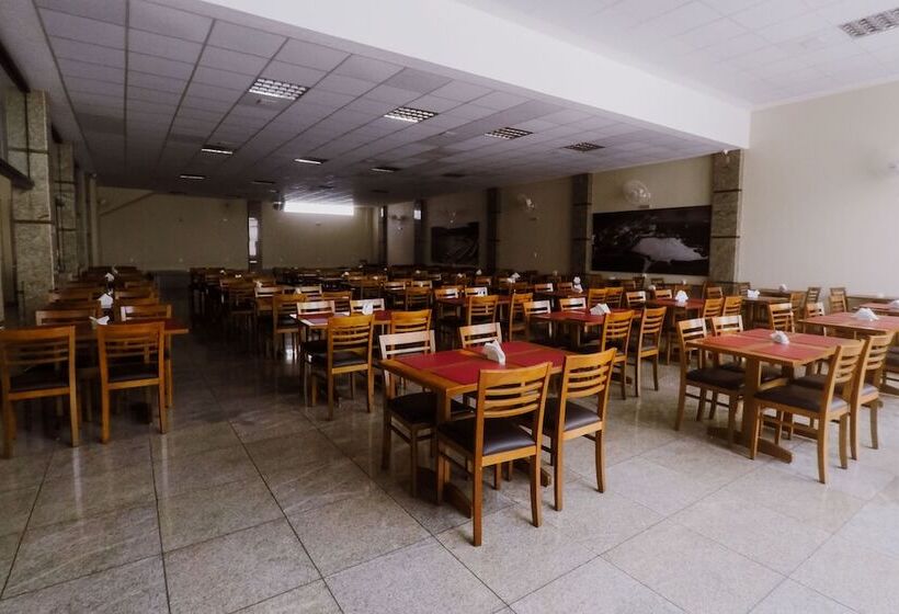 Отель Alzira Granada