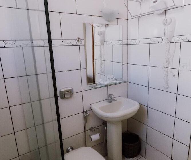 Отель Alzira Granada