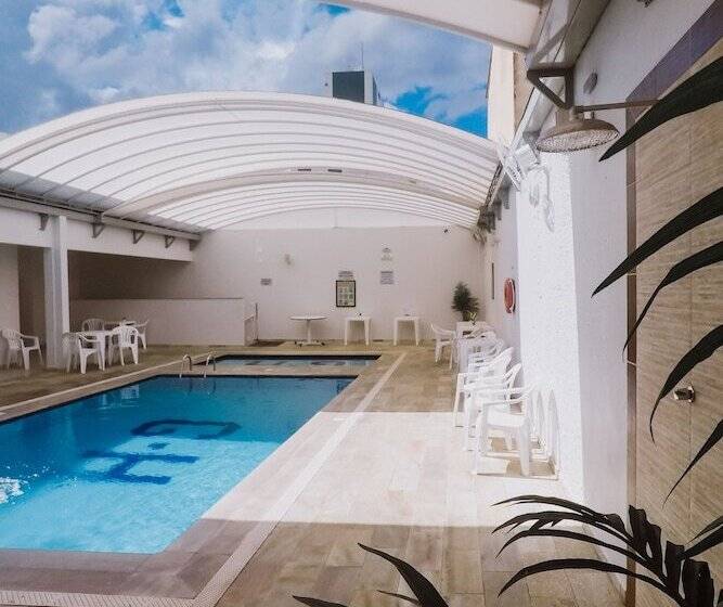 Отель Alzira Granada