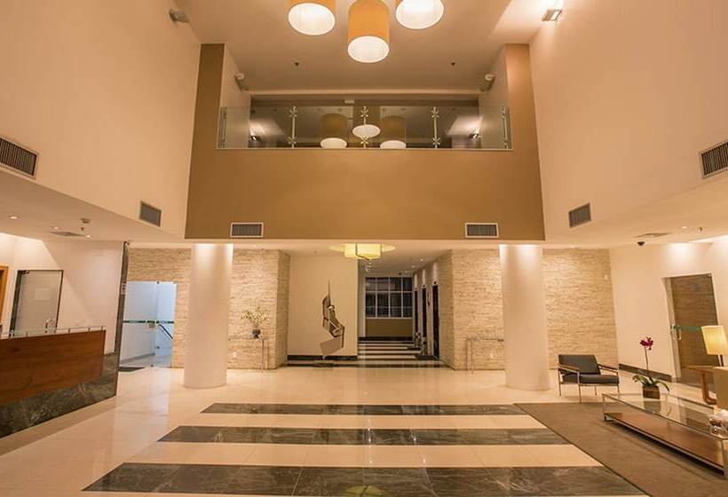 ホテル Biarritz Hplus Long Stay