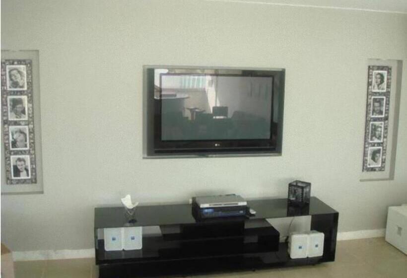 ホテル Biarritz Hplus Long Stay