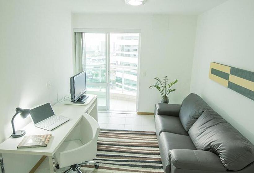 ホテル Biarritz Hplus Long Stay