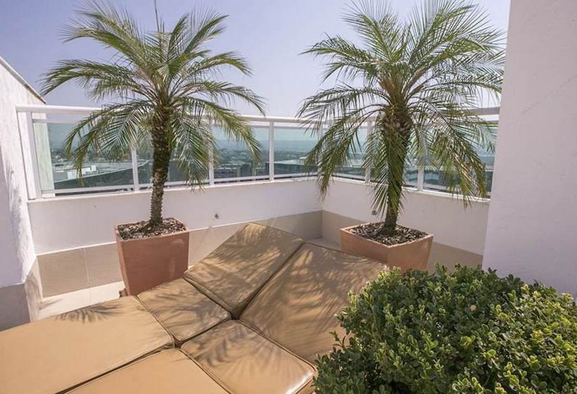 ホテル Biarritz Hplus Long Stay