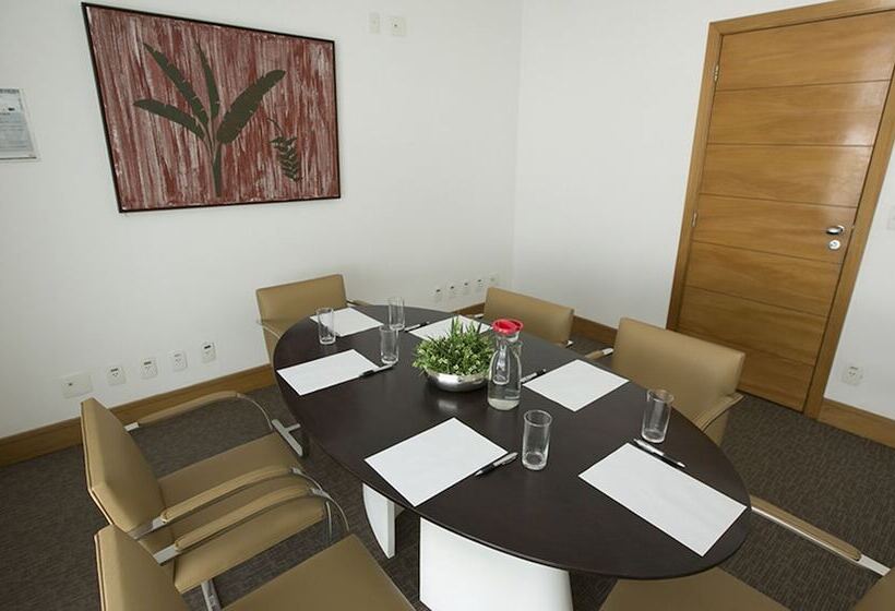 ホテル Biarritz Hplus Long Stay