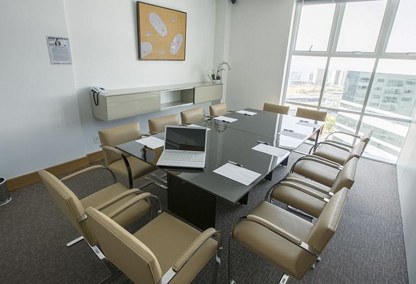 ホテル Biarritz Hplus Long Stay