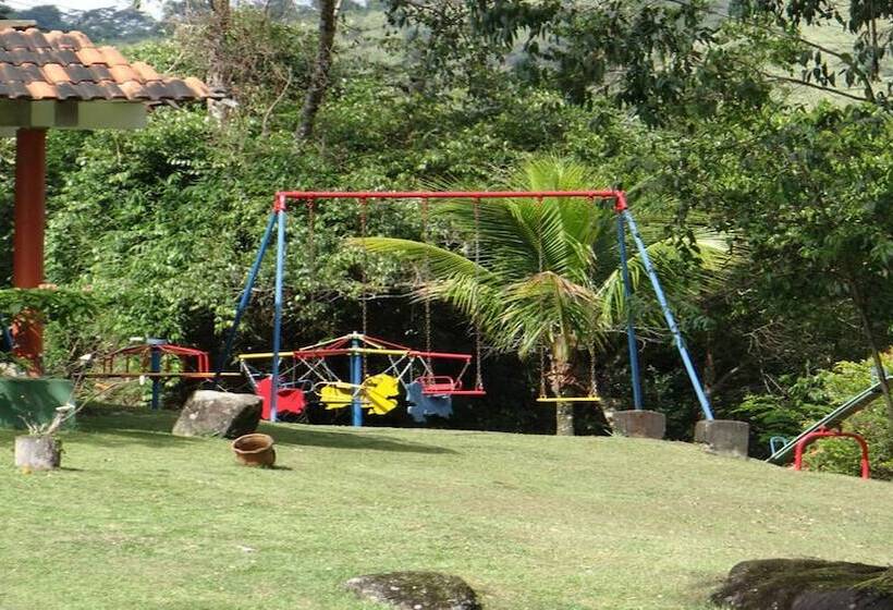 هتل Chalés Terra Nova