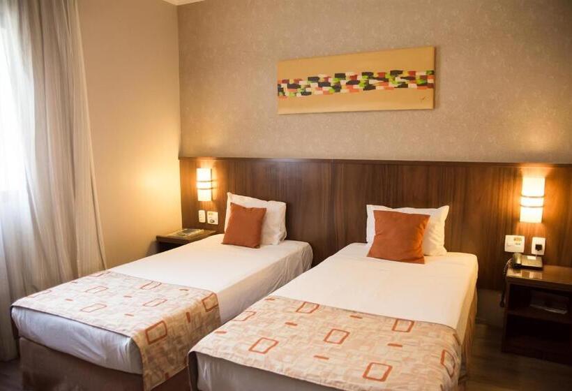 Class Hotel Varginha