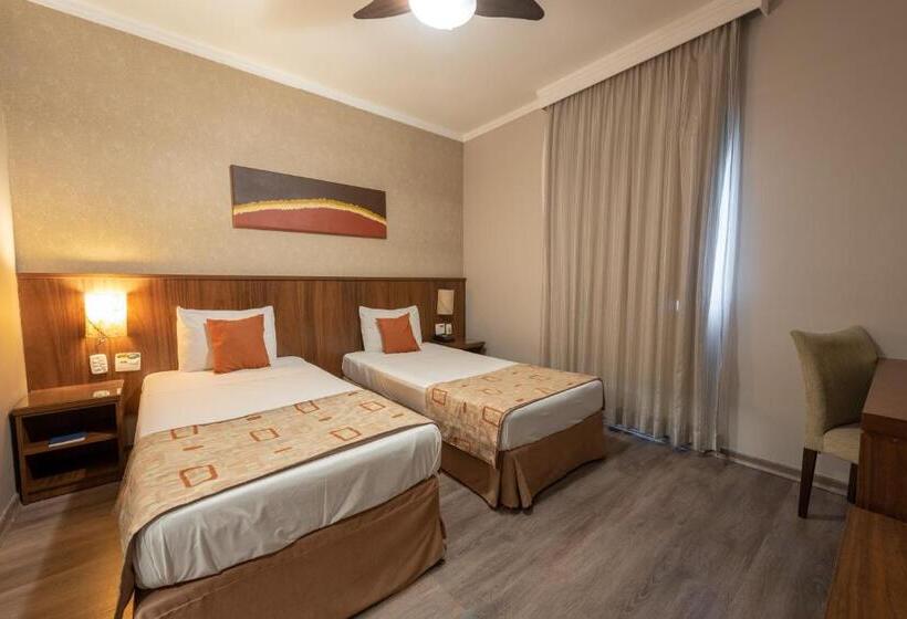 Class Hotel Varginha