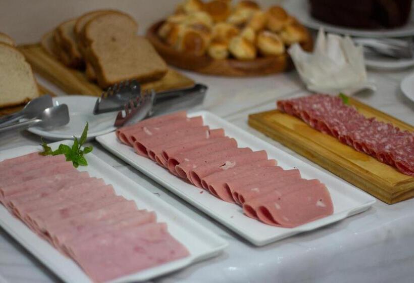 Отель Executivo Park