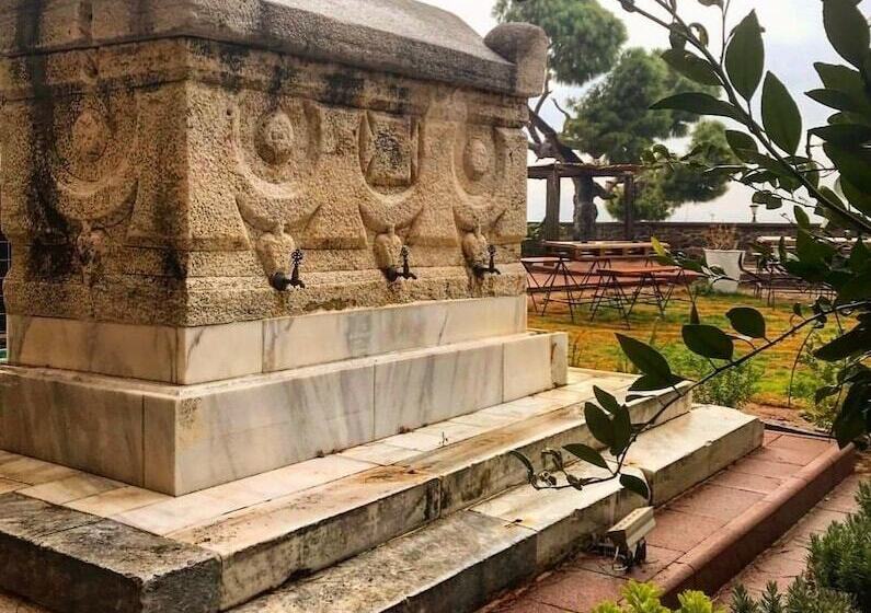 فندق Les Pergamon