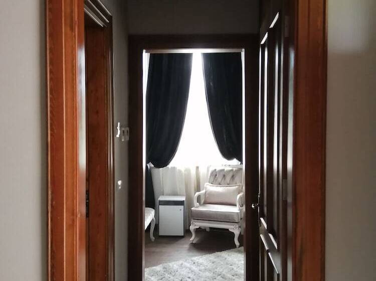 فندق Les Pergamon