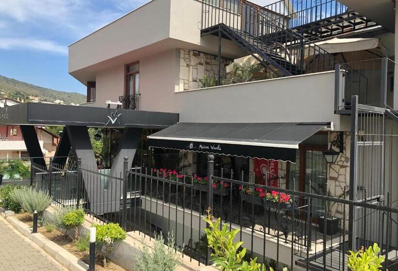 호텔 Maison Vourla