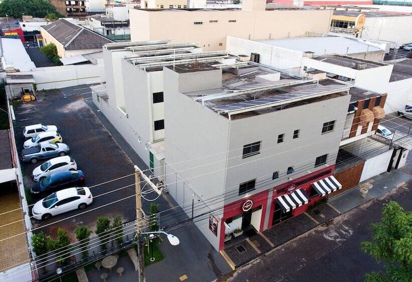 בית מלון כפרי Maraja