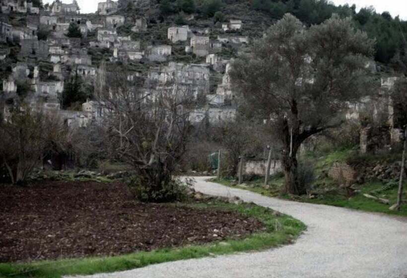 فندق Misafir Evi