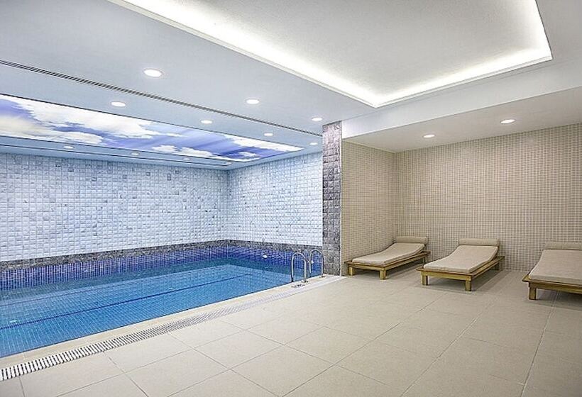 Отель Mitannia Regency