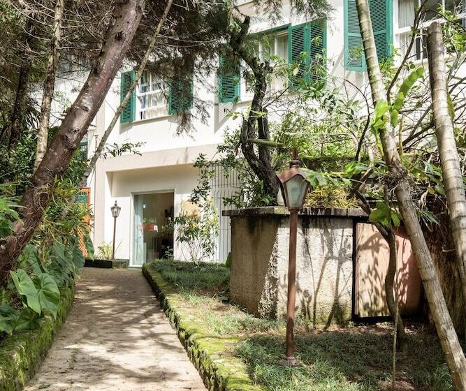 호텔 Mount Everest