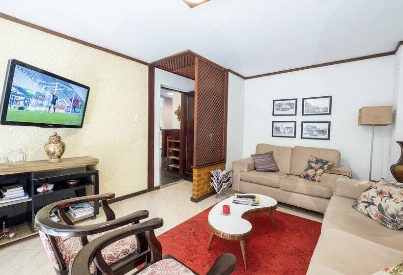 호텔 Mount Everest