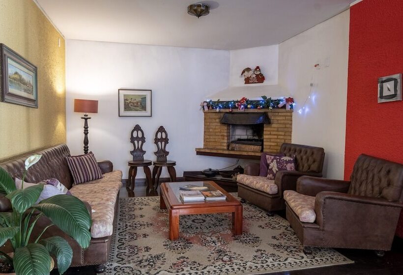 호텔 Mount Everest