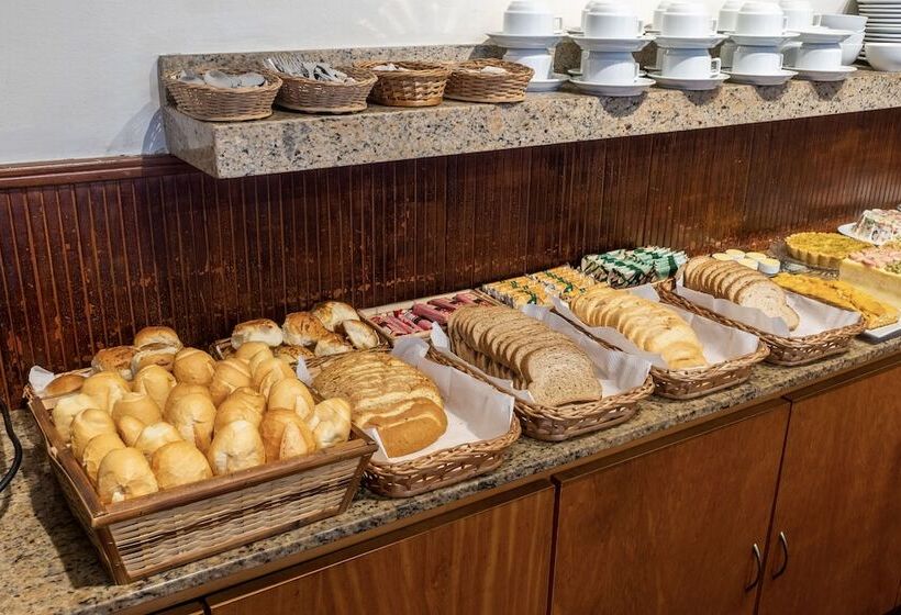 호텔 Mount Everest