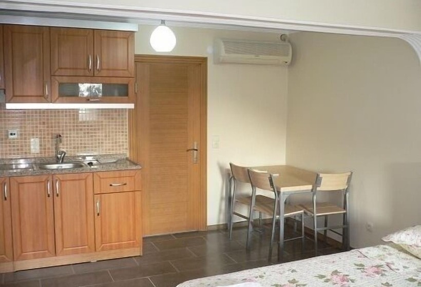 Отель Natureland Efes Pension