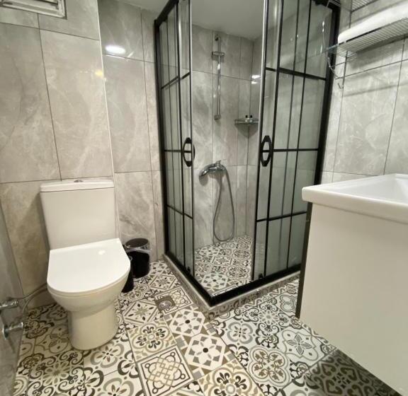 هتل Orange Airport