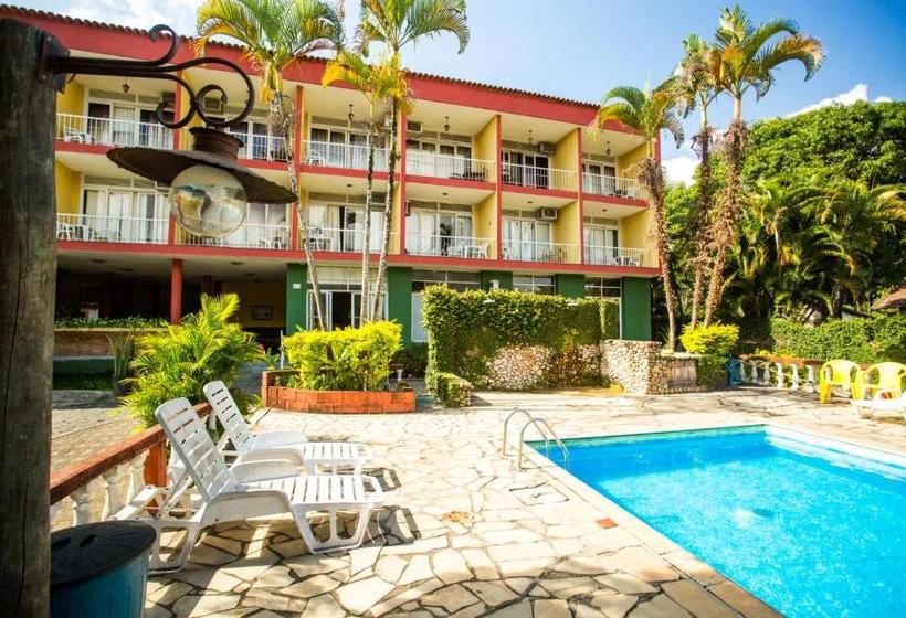 בית מלון כפרי Pelicano