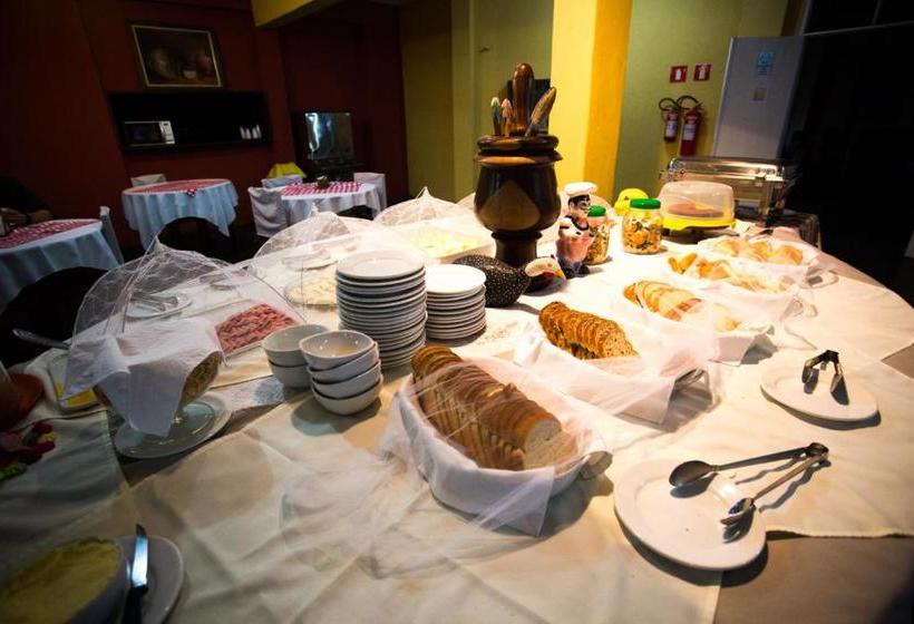 בית מלון כפרי Pelicano