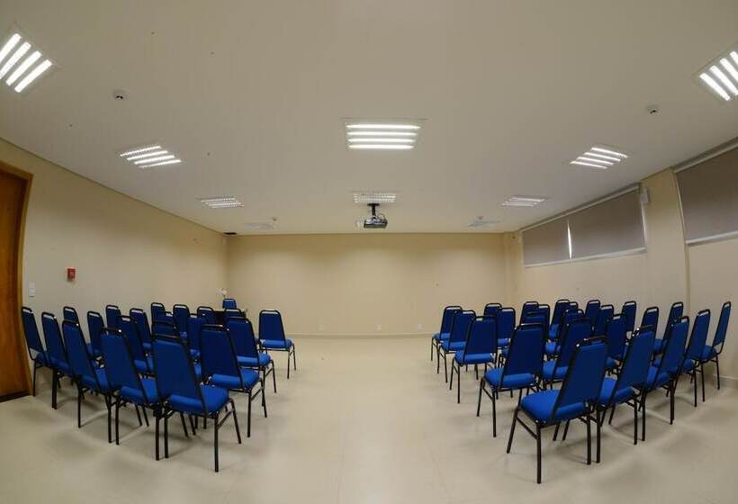 فندق Portal Da Amazonia