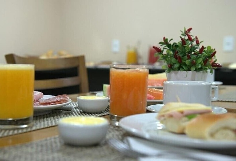 فندق Portal Da Amazonia