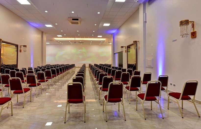 Porto Minas Hotel E Convenções