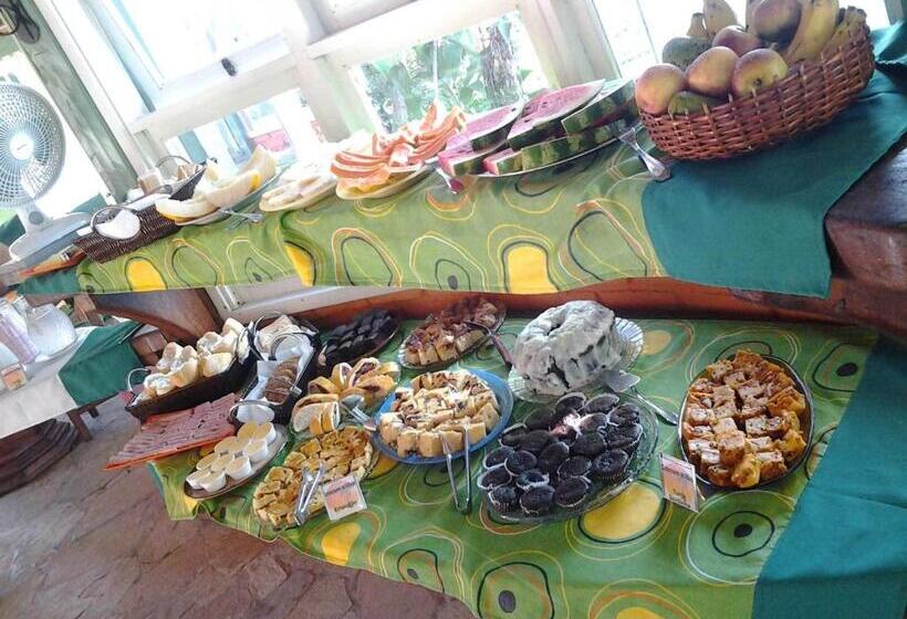 Отель Pousada Castanheiras Do Village