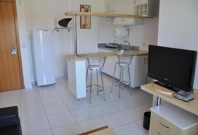 ホテル Premier Residence Hplus Long Stay