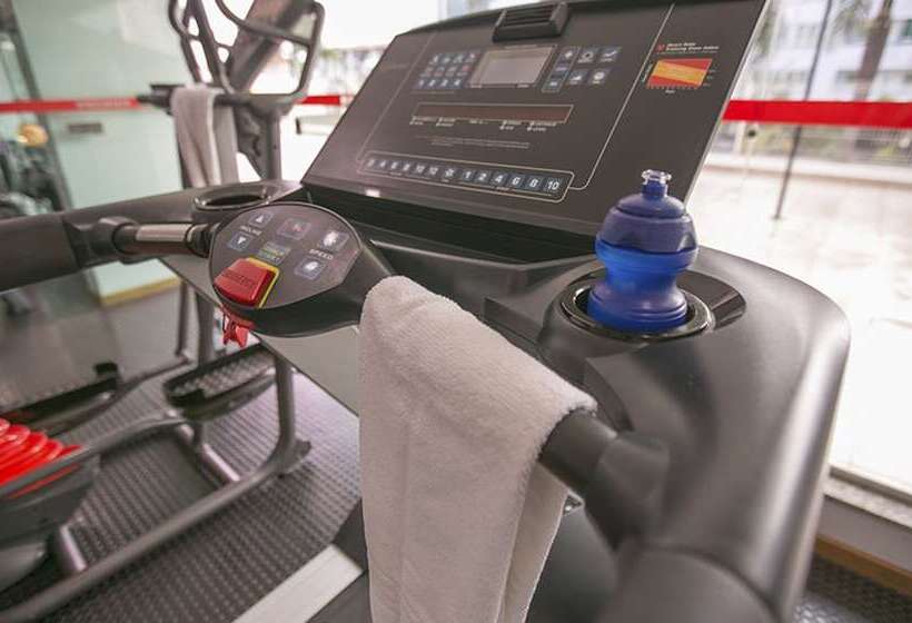 ホテル Premier Residence Hplus Long Stay