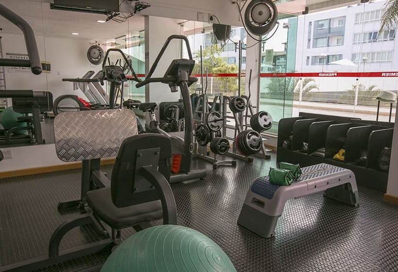 ホテル Premier Residence Hplus Long Stay