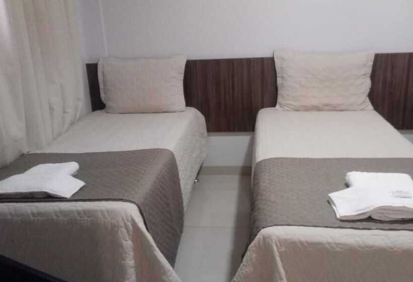 酒店 Premier Pallace