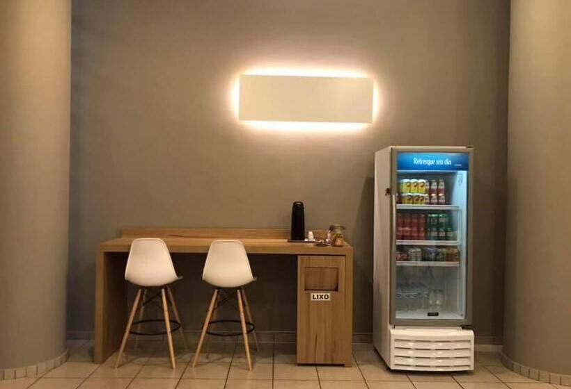 Отель Princetel Palace