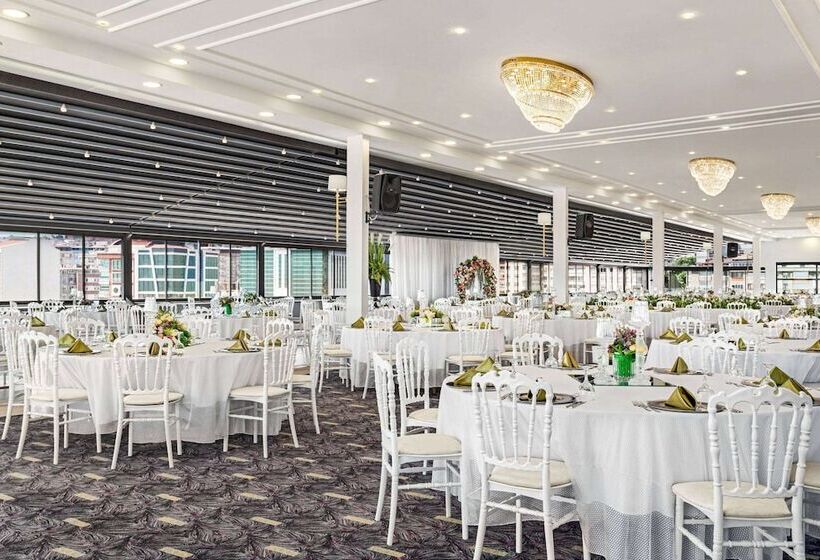 هتل Ramada Plaza By Wyndham Samsun