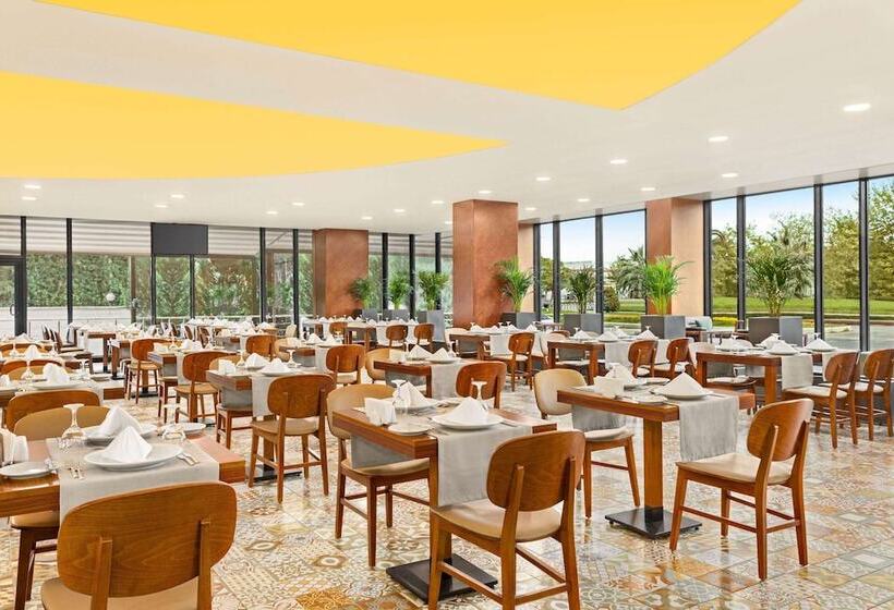 هتل Ramada Plaza By Wyndham Samsun