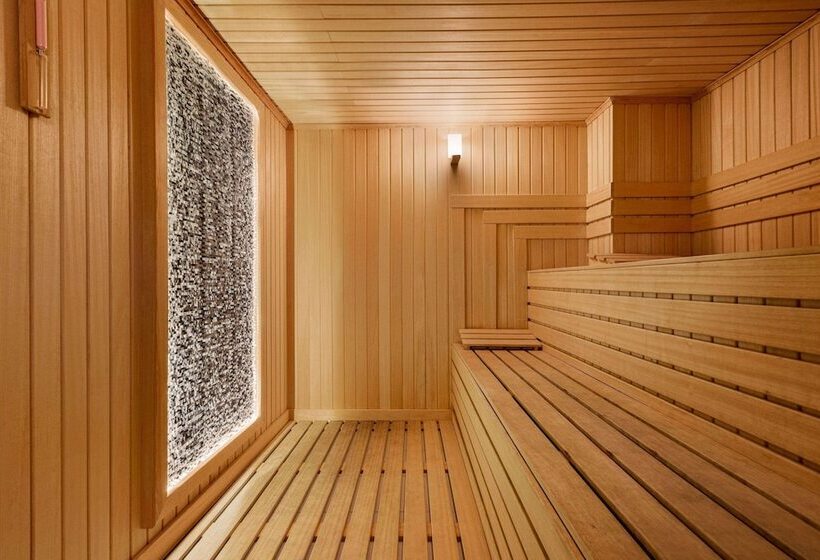 هتل Ramada Plaza By Wyndham Samsun