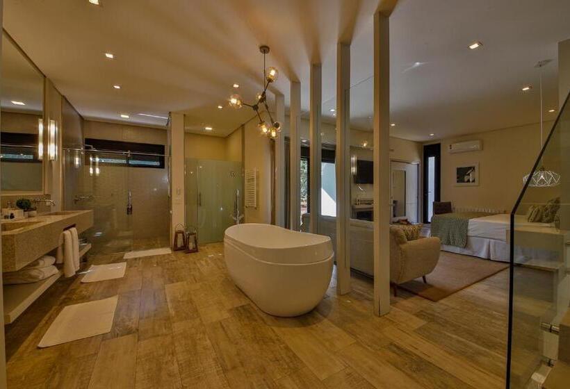 Отель Saint Michel