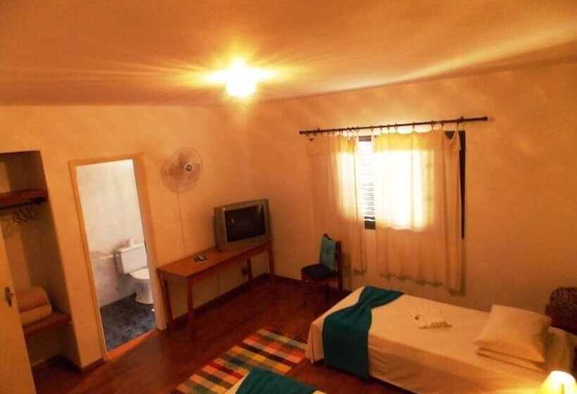 בית מלון כפרי Salvador