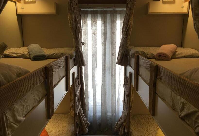 Otel Second Home Hostel